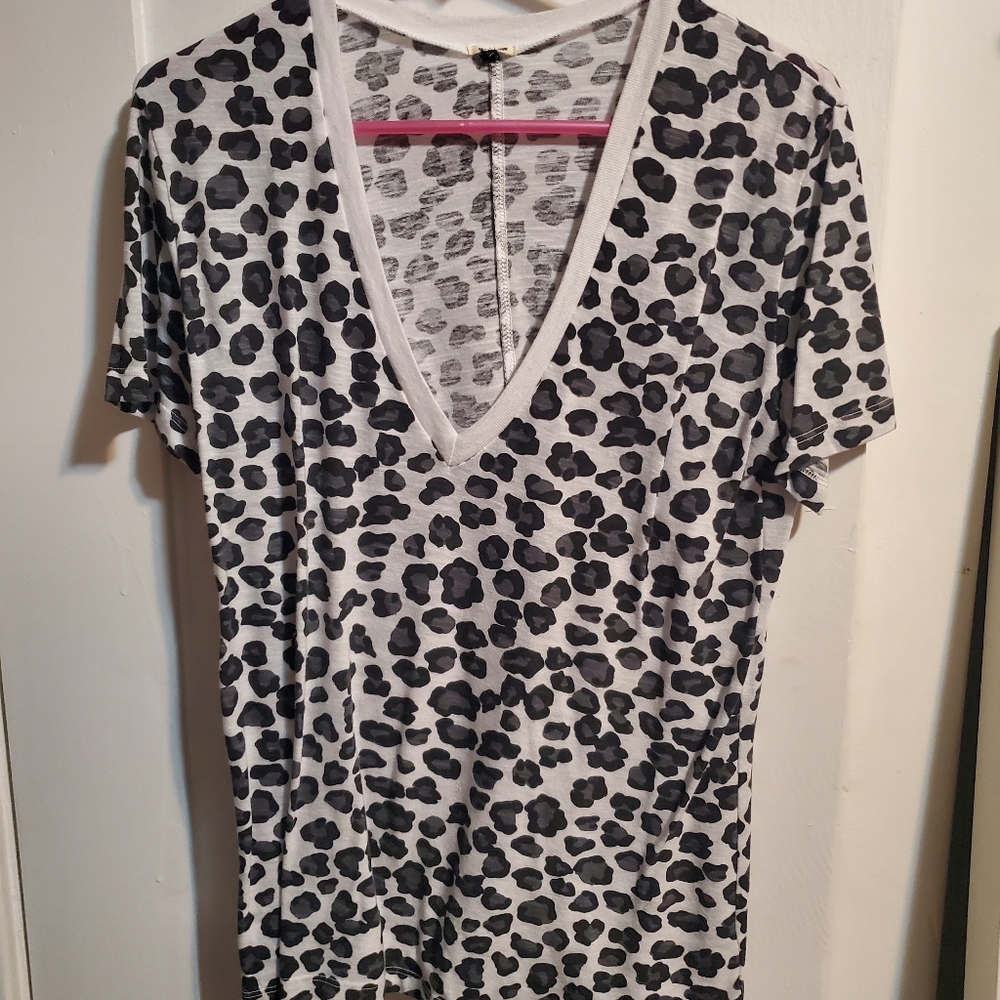 Tiger print tshirt